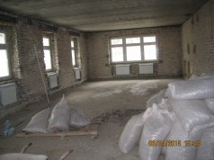 Валанда тянется. Малыши ждут