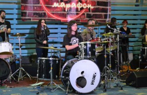 Барабанщики всех групп объединились