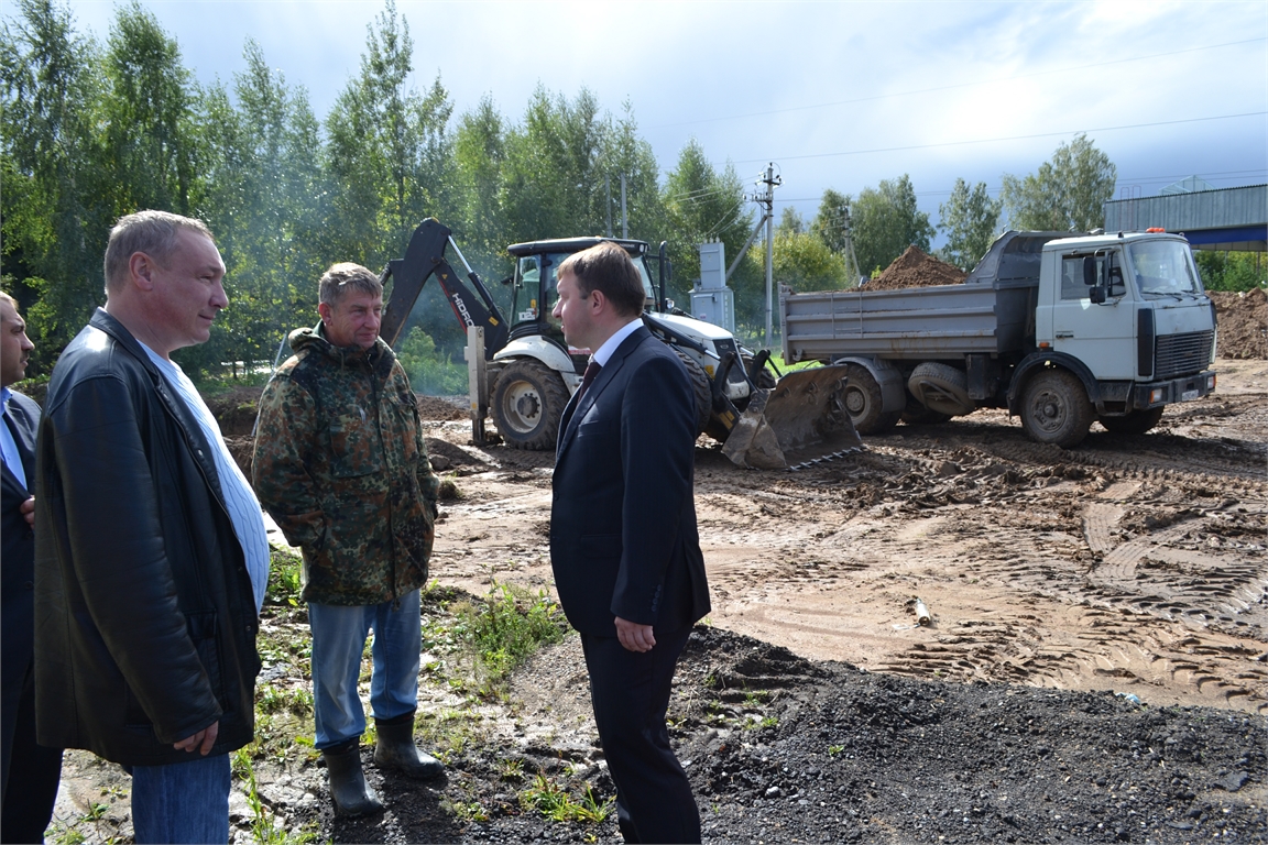 na-strojploshhadke-administrativno-ofisnogo-zdaniya-v-buxarove