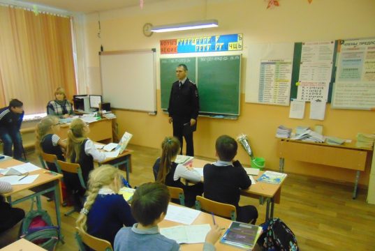 В Коляновской школе Ивановского района прошла правовая олимпиада