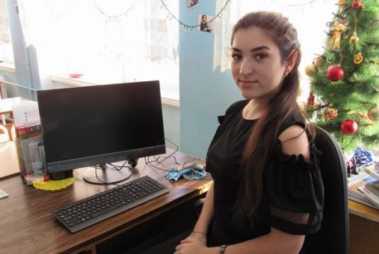 На звездной заправке сельская учительница могла попросить миллион