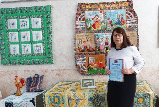 Подведены итоги областной выставки работ декоративно-прикладного творчества педагогических работников