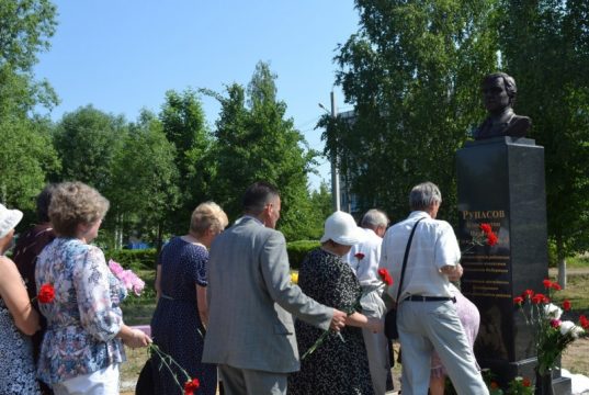 Константин Иванович РУПАСОВ: Вся жизнь — «Тепличный»