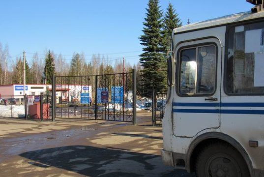 Добраться до кладбища в Ново-Талицах и уехать оттуда назад в город очень трудно