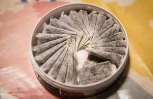 Уполномоченный по правам ребенка в Ивановской области предлагает запретить продажу несовершеннолетним бестабачных никотиносодержащих смесей