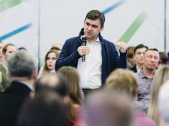 Станислав Воскресенский на встрече с жителями региона: обманутые дольщики попали в трудную жизненную ситуацию, мы должны им помогать