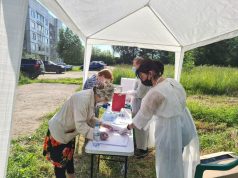 Точки голосования на открытом воздухе, перчатки и маски