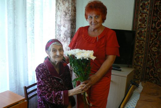 Вся жизнь в трудах и заботах