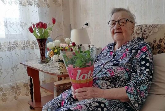 Сотрудники исправительной колонии №5 УФСИН России по Ивановской области посетили ветерана уголовно-исполнительной системы Орёл Ольгу Васильевну