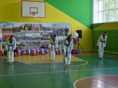 В селе Чернореченский обновили спортивный зал