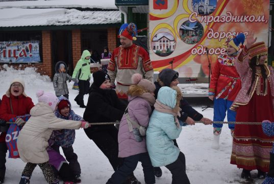 Масленицу мы встречаем, зиму провожаем!