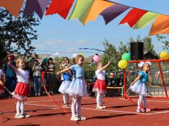 В Ивановском районе состоялось торжественное открытие новой спортивной площадки на территории у групп «Родничок» Новоталицкого детского сада «Малыш»