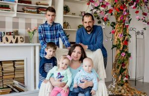 Семья Тархановых из Кохмы стала победителем Всероссийского конкурса «Семья года.2023» в номинации «Многодетная семья»