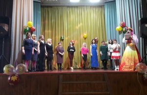 В них — солнце жизни и любви рассвет…