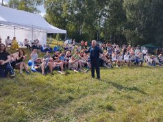 Нас собрала здесь вместе «Высоковская струна»