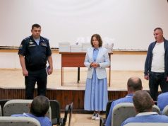 Участников СВО, находящихся на лечении, поздравили с Днём ВДВ