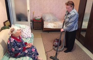 Серебряные волонтеры помогли людям с ограниченными возможностями здоровья из села Богородское