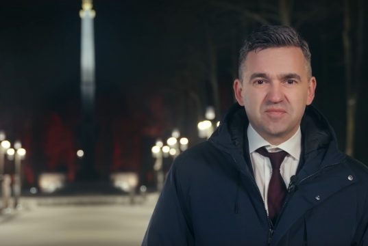 Станислав Воскресенский поздравил жителей Ивановской области с Новым 2025 годом и наступающим Рождеством Христовым