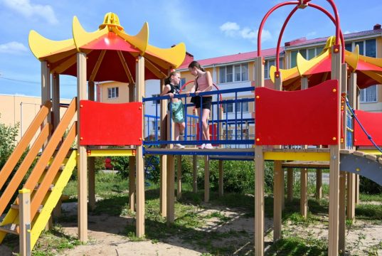 Более 140 дворов и общественных пространств благоустроили в этом году по программе «Местные инициативы»