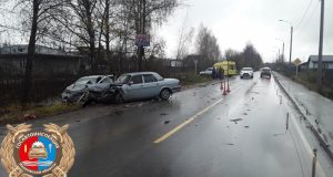 В деревне Шуринцево Ивановского района столкнулись три автомобиля