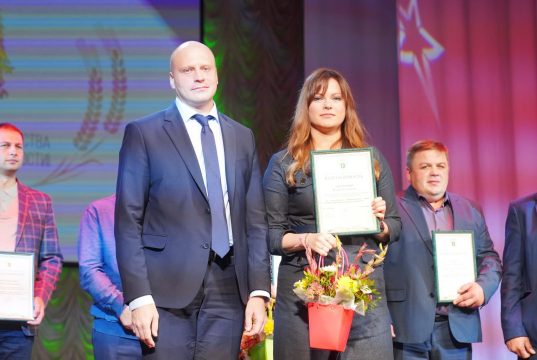 В регионе поздравили с профессиональным праздником работников сельского хозяйства и перерабатывающей промышленности