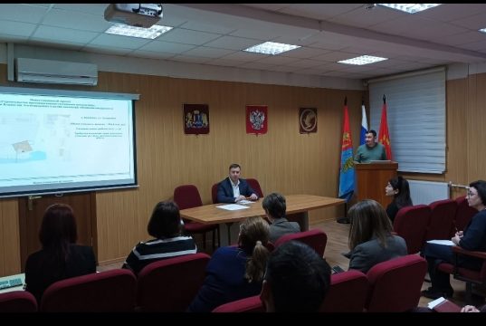 Глава Ивановского округа Сергей Низов принял участие в работе Инвестштаба