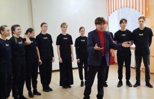 «Я низко кланяюсь своей родной школе!»