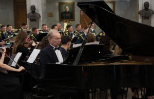 В преддверии Дня Героев Отечества состоялась премьера видеоклипа на песню «Нежность»