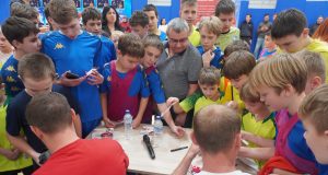 Мастер-класс по футболу провели в Кохме звезды футбола Денис Глушаков и Андрей Ещенко