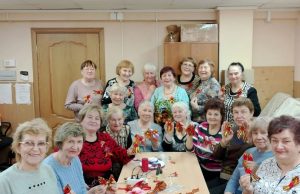 В Ивановском округе мастерили подарки для ветеранов