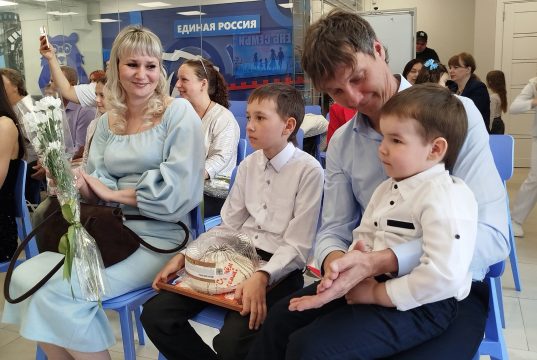 «Счастливый на свете ты самый, когда в твоем доме семья»