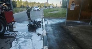 В Ивановском округе мотоциклист не справился с управлением и съехал с дороги