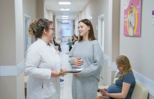 Более 140 студенток с начала года оформили региональную меру поддержки – единовременную выплату при беременности