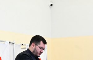 Заместитель Председателя Правительства Ивановской области – директор Департамента внутренней политики Ивановской области Антон Горбунов проголосовал на избирательном участке в городе Иваново в первый день голосования