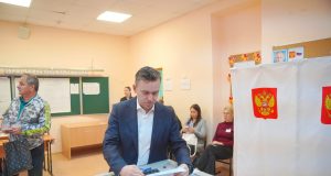 Губернатор Ивановской области Станислав Воскресенский проголосовал на выборах депутатов Государственной Думы России 9-го созыва